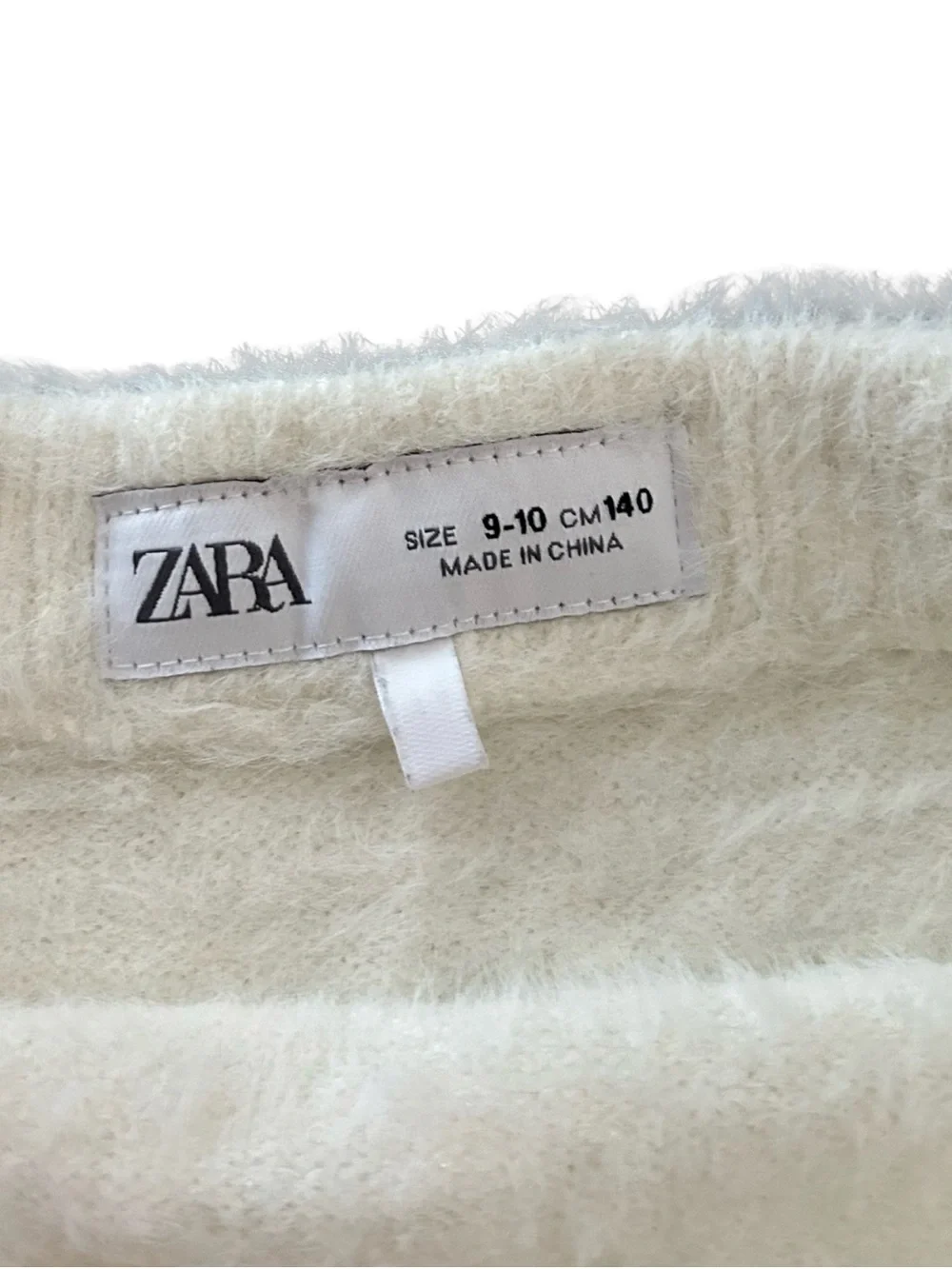 Zara Kids Fuzzy Knit Mini Skirt | White | Size 9/10 (Girls)